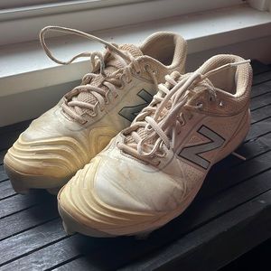 New balance softball cleats!